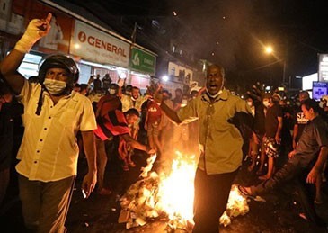 斯里兰卡总统住宅遭抗议者冲击，50人受伤