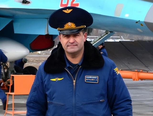 俄罗斯空军前少将在乌克兰“戴罪”阵亡