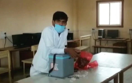 印度30名学生用同一注射器接种疫苗 接种人员回应